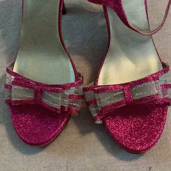 NWOT Dyeables heels - Picture 2 of 9